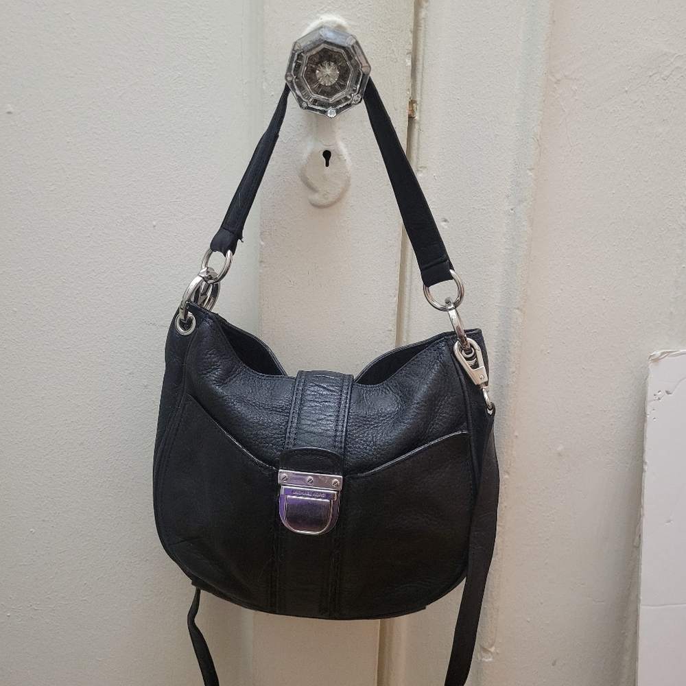 Y2K Vintage Michael Kors Hobo Bag with D-Ring Clasp. Timeless Classic Minimalist